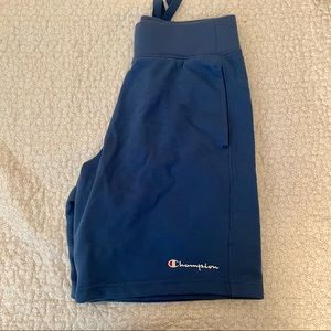 Like New • Mens Champion Shorts •